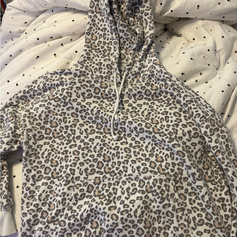 American Eagle Outfitters White, Gray, Tan Leopard Print Hoodie
